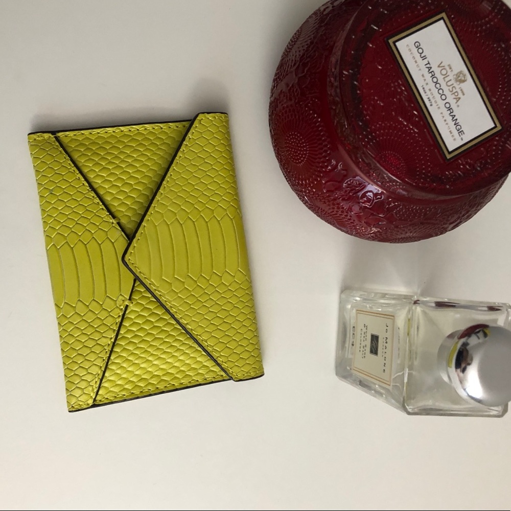 Yellow banana republic card wallet